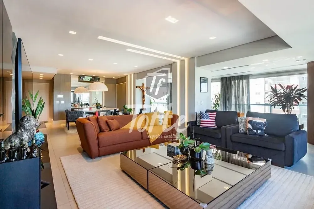 Apartamento, 3 quartos, 219 m² - Foto 1
