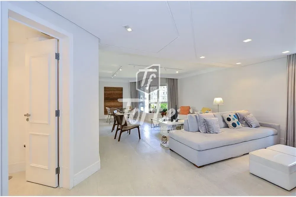 Apartamento, 3 quartos, 224 m² - Foto 1