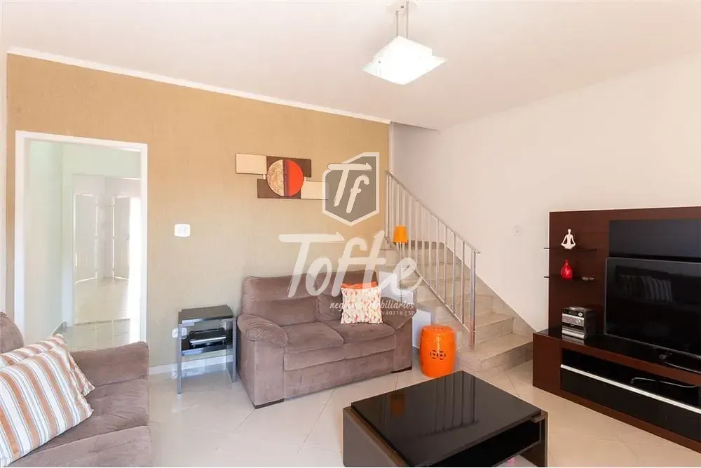 Casa, 2 quartos, 148 m² - Foto 1