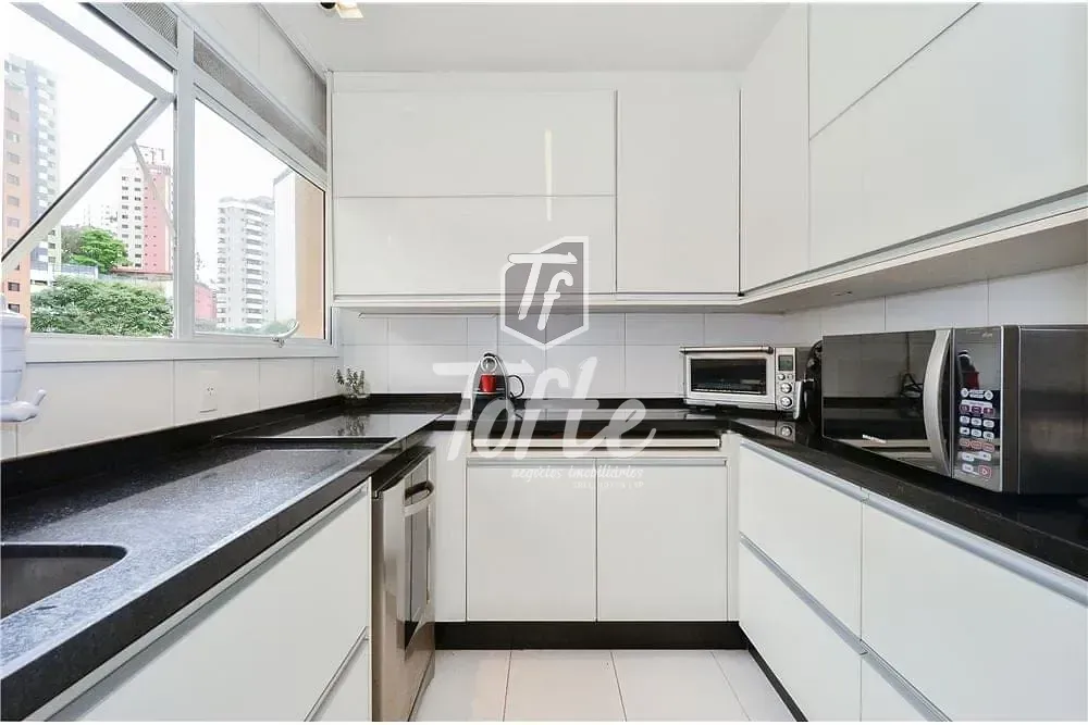 Cobertura, 3 quartos, 270 m² - Foto 2