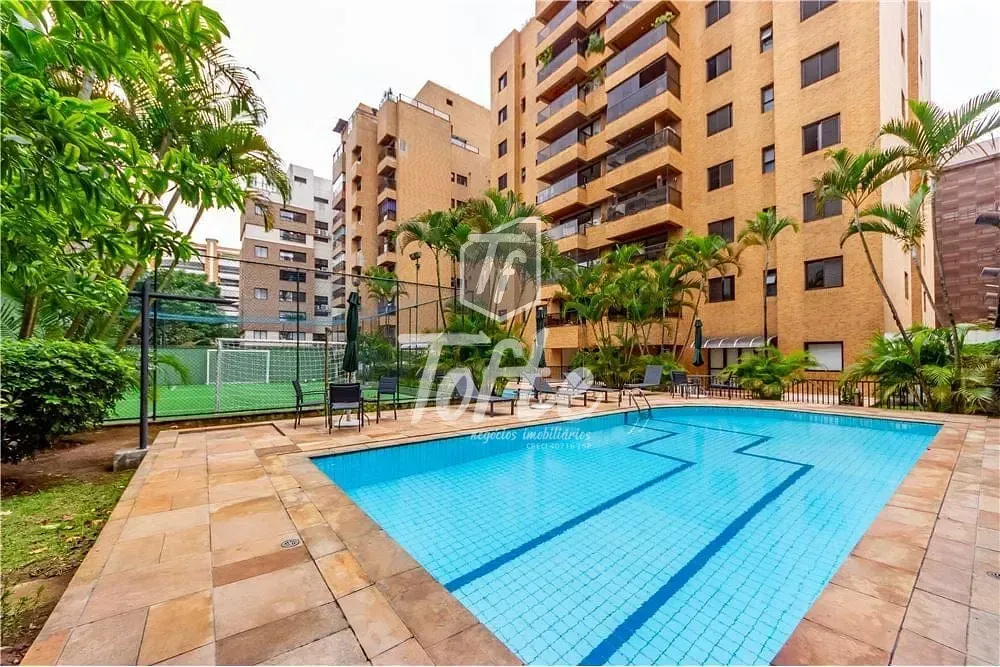 Cobertura, 3 quartos, 195 m² - Foto 2