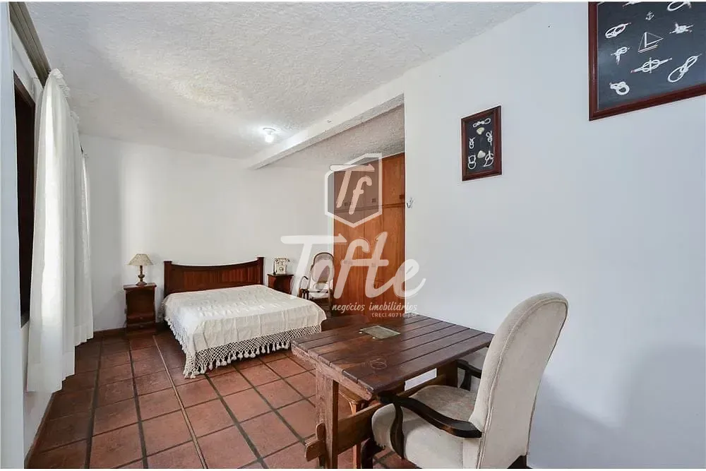 Casa, 5 quartos, 189 m² - Foto 2
