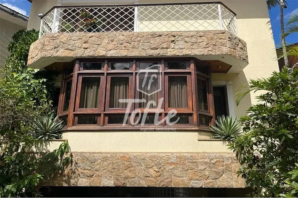 Casa, 4 quartos, 349 m² - Foto 1
