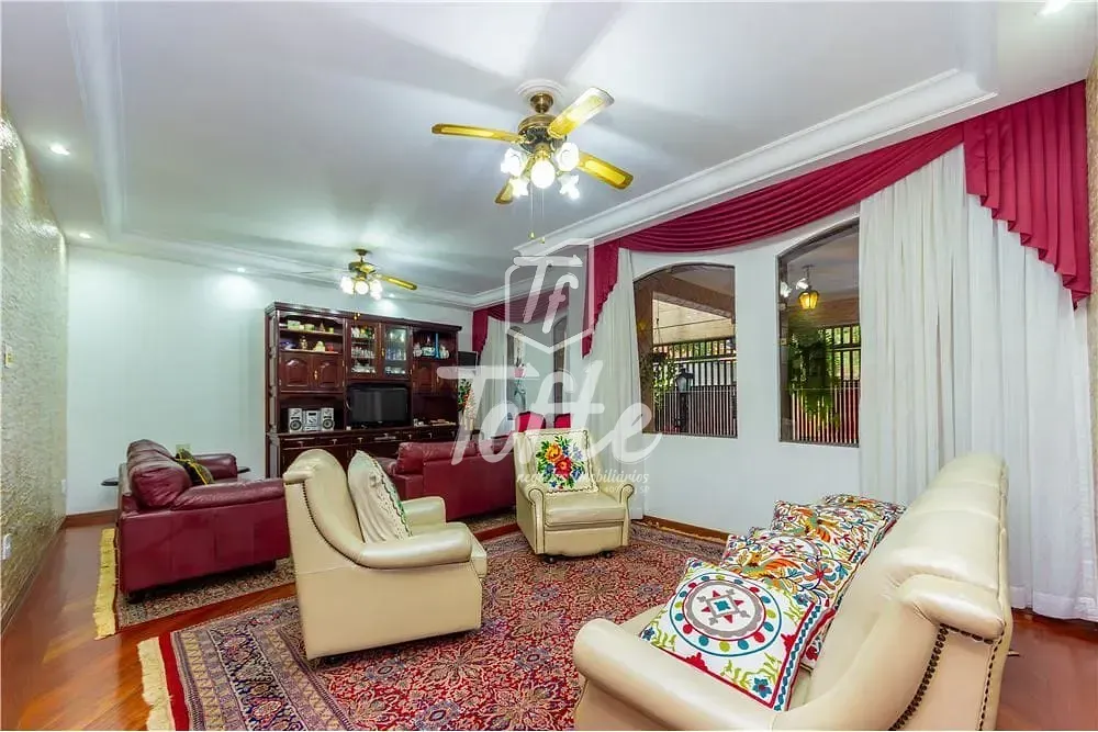 Casa, 4 quartos, 274 m² - Foto 1