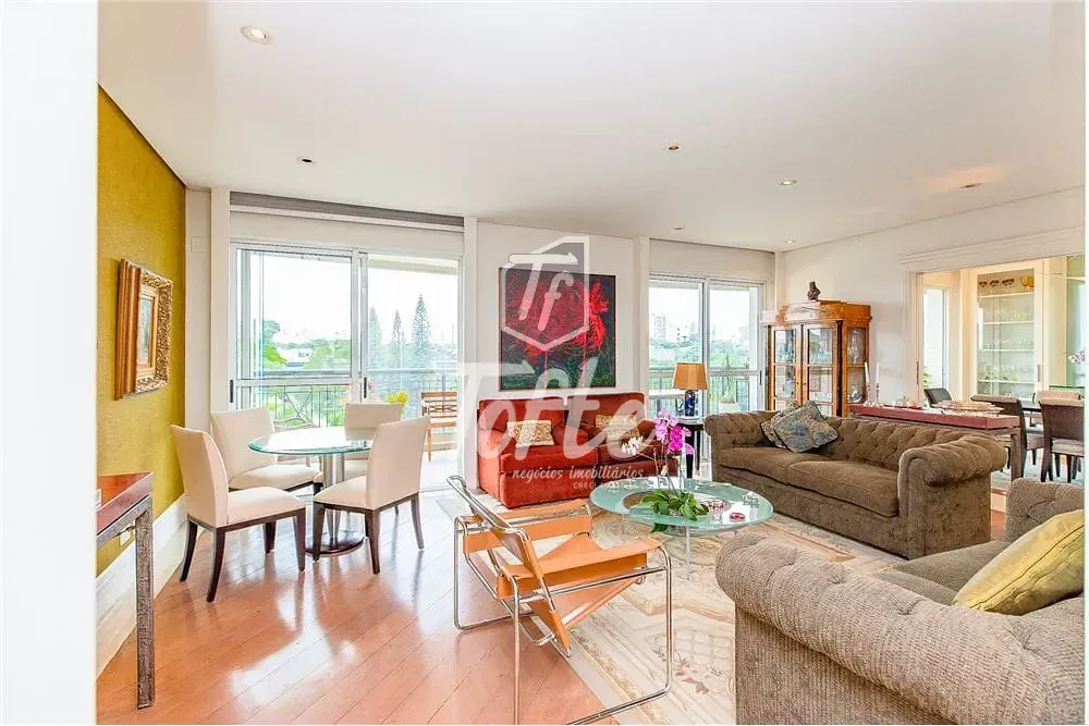 Apartamento, 3 quartos, 257 m² - Foto 1