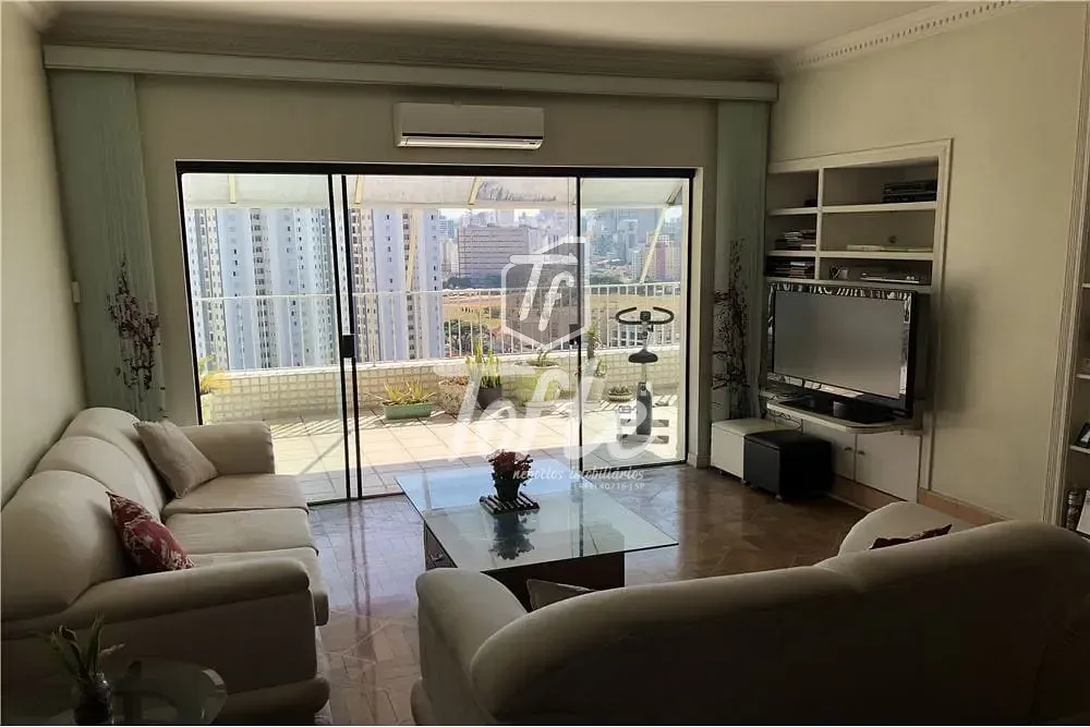 Cobertura, 3 quartos, 270 m² - Foto 1