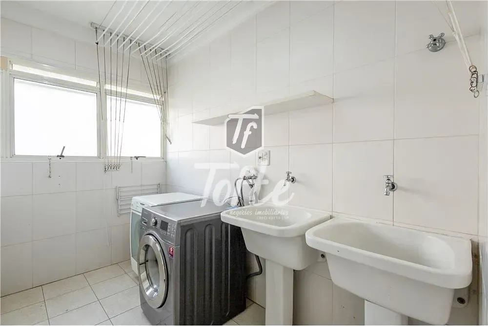 Apartamento, 3 quartos, 198 m² - Foto 2