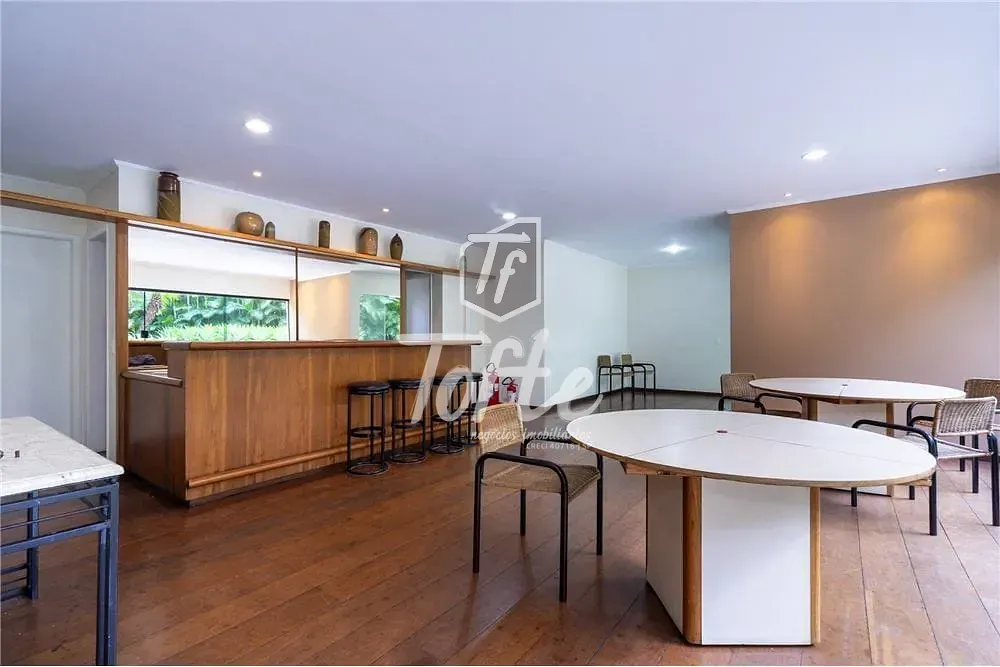 Apartamento, 3 quartos, 185 m² - Foto 2