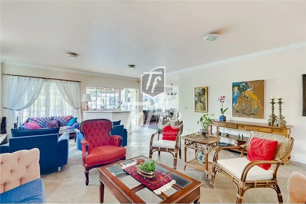 Casa, 3 quartos, 318 m² - Foto 1