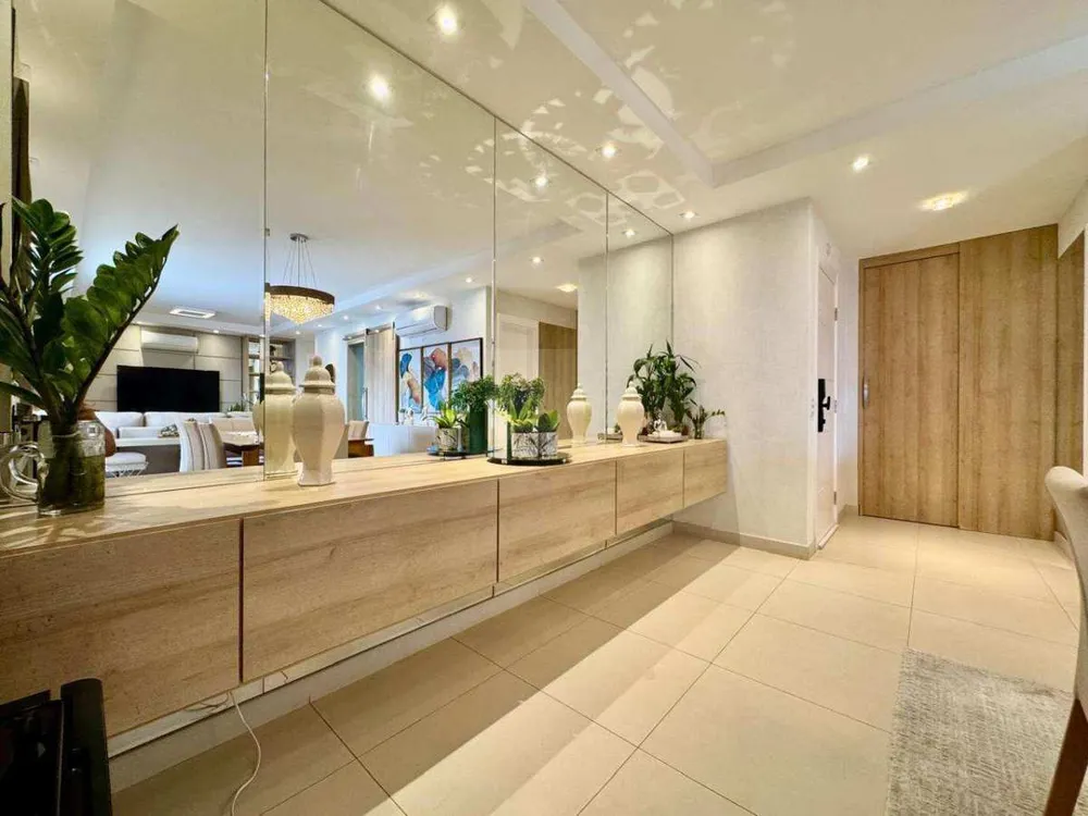 Apartamento, 3 quartos, 156 m² - Foto 1