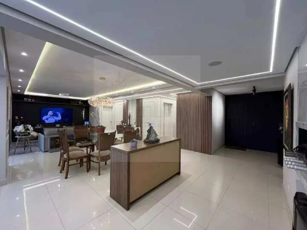 Apartamento, 3 quartos, 200 m² - Foto 2