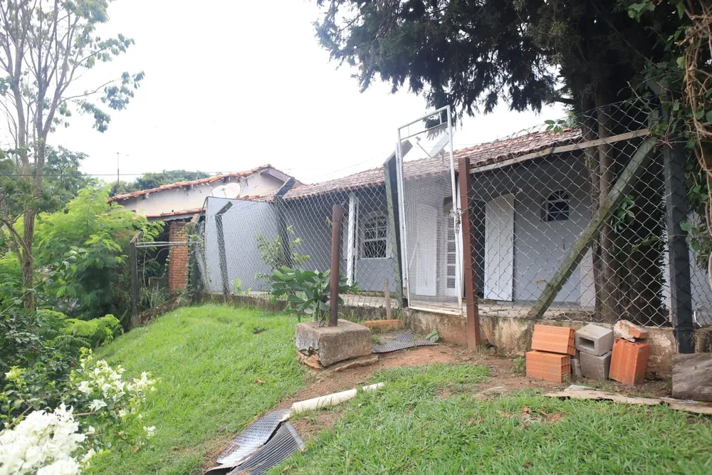 Chácara, 4 quartos, 1300 m² - Foto 2