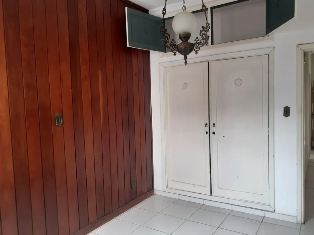 Casa, 4 quartos, 222 m² - Foto 1
