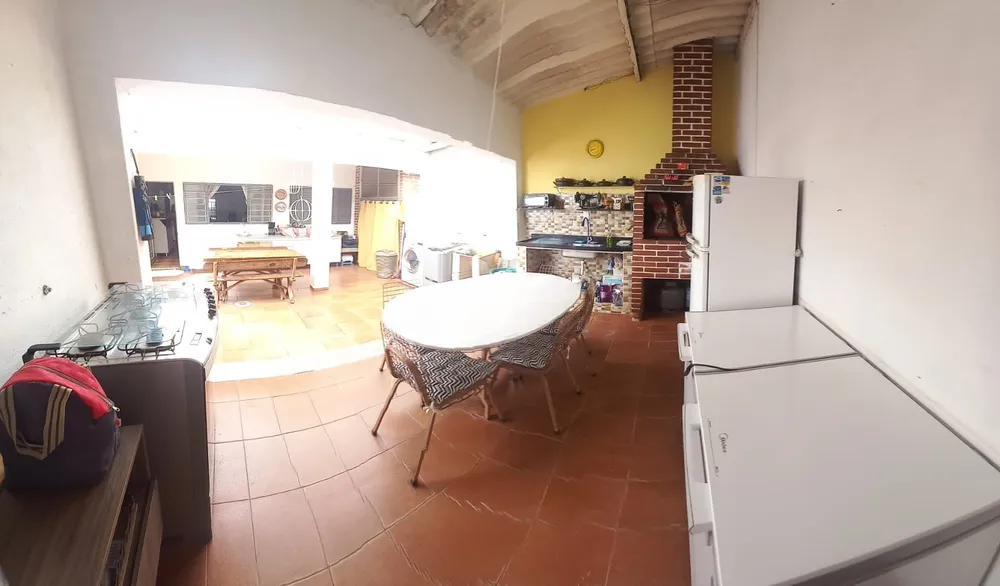 Casa, 3 quartos, 180 m² - Foto 2