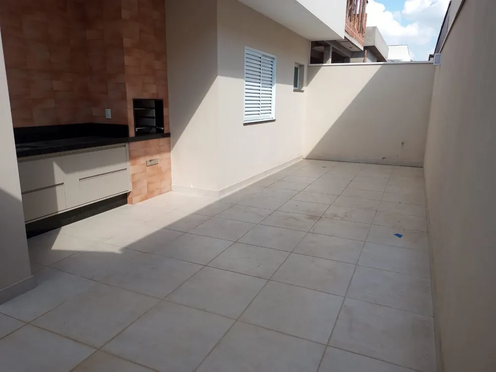 Casa, 3 quartos, 137 m² - Foto 2
