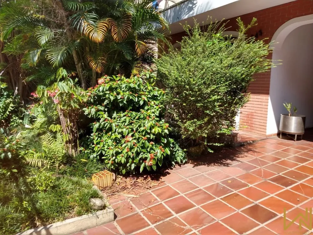 Casa, 3 quartos, 244 m² - Foto 2
