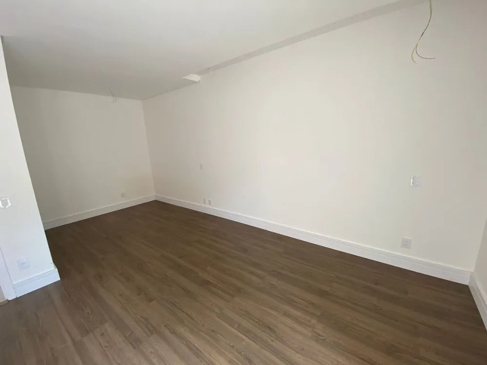 Casa, 3 quartos, 209 m² - Foto 3