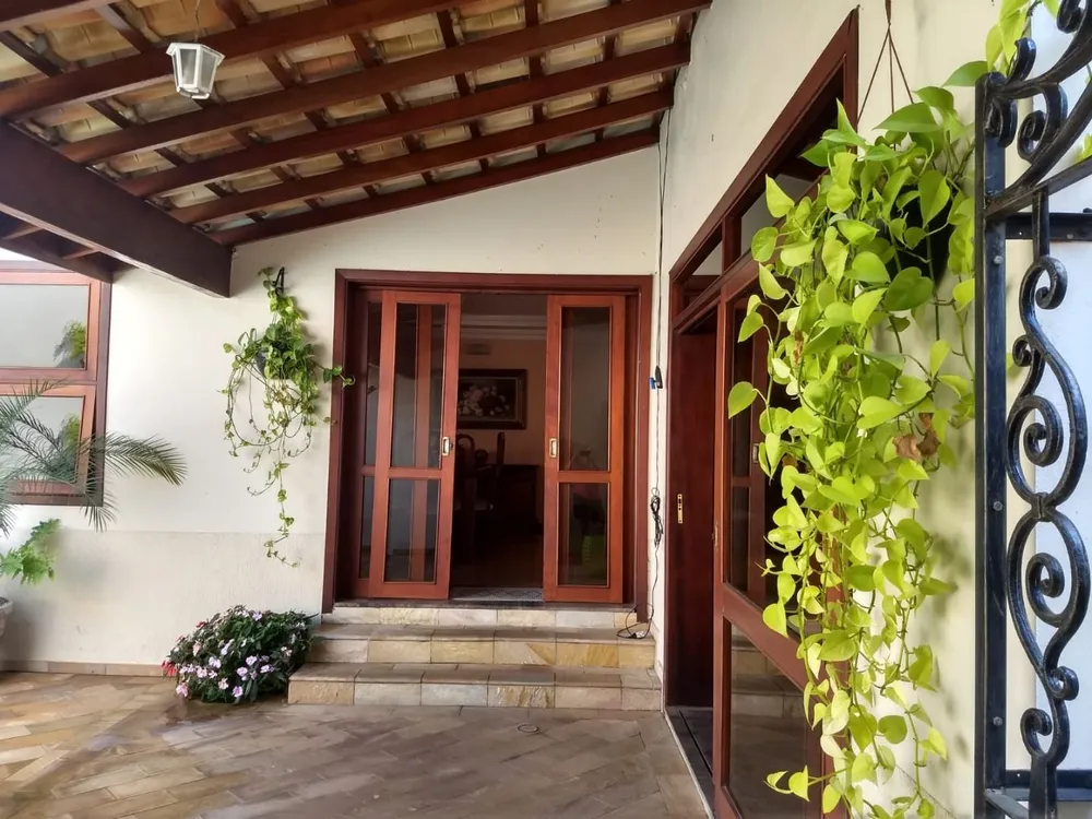 Casa, 3 quartos, 317 m² - Foto 1