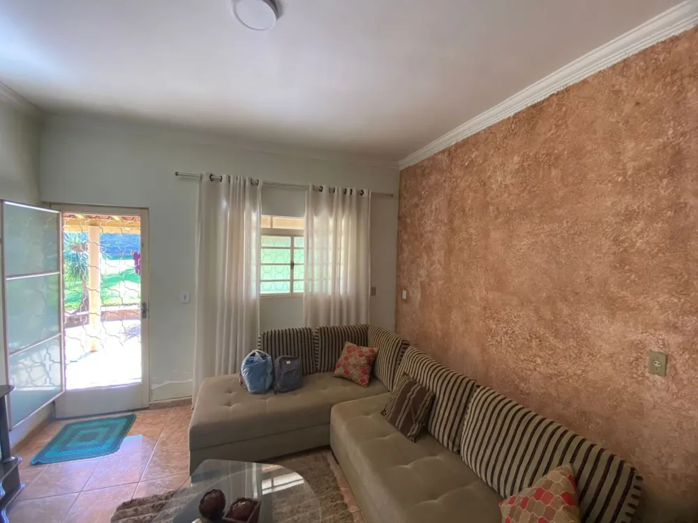 Chácara, 2 quartos, 1506 m² - Foto 1