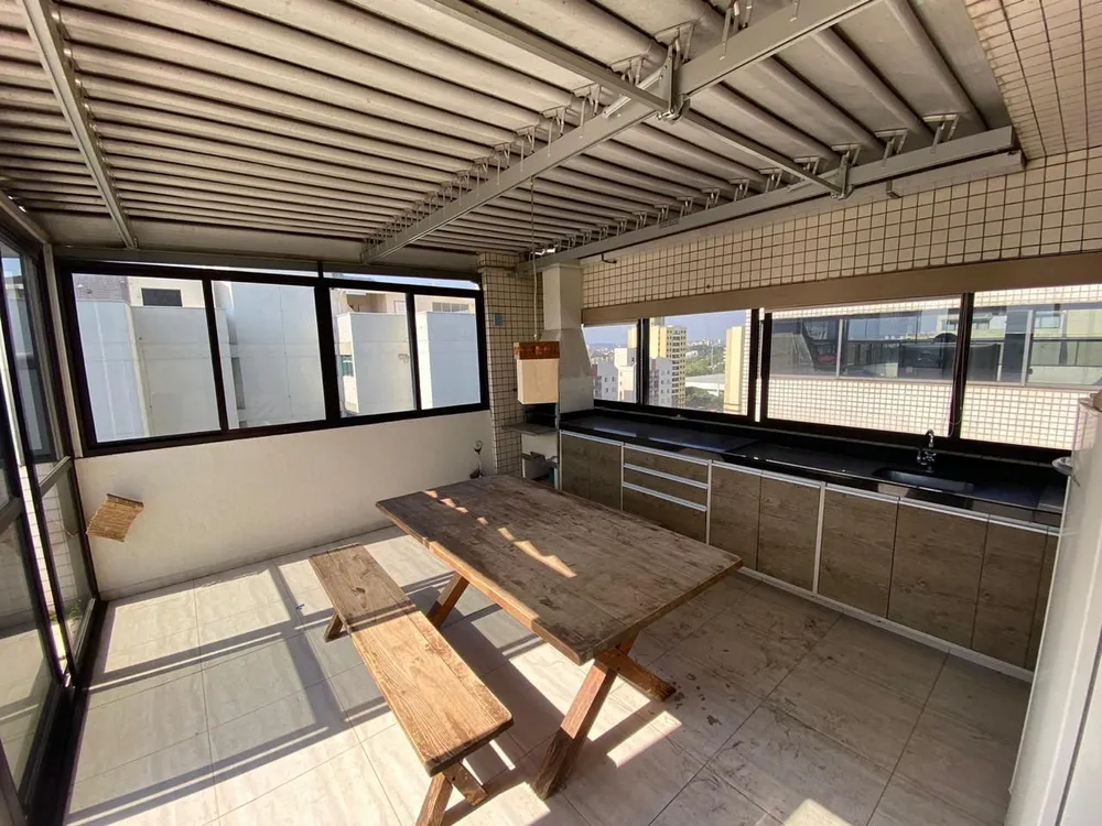 Apartamento, 3 quartos, 158 m² - Foto 1