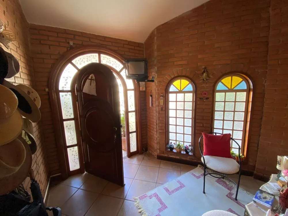 Casa, 4 quartos, 360 m² - Foto 1