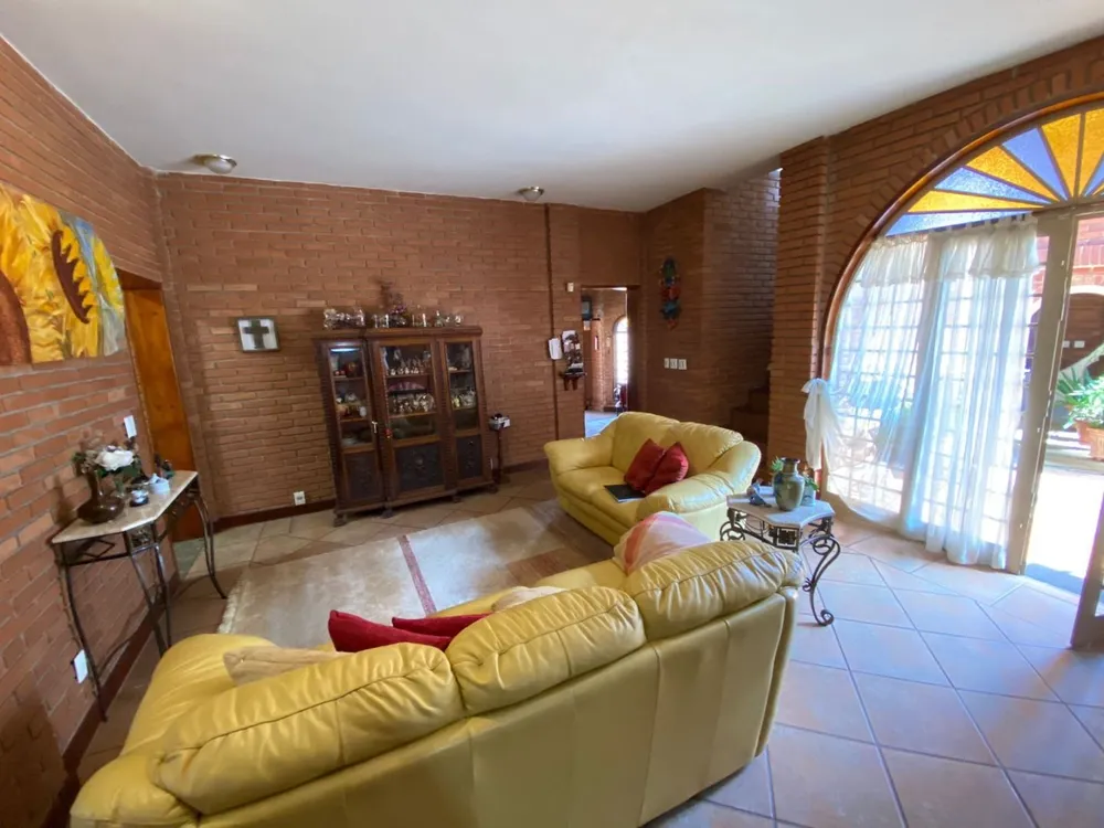 Casa, 4 quartos, 360 m² - Foto 1