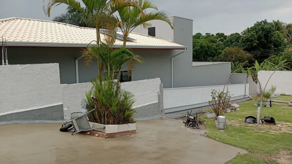 Chácara, 3 quartos, 684 m² - Foto 1