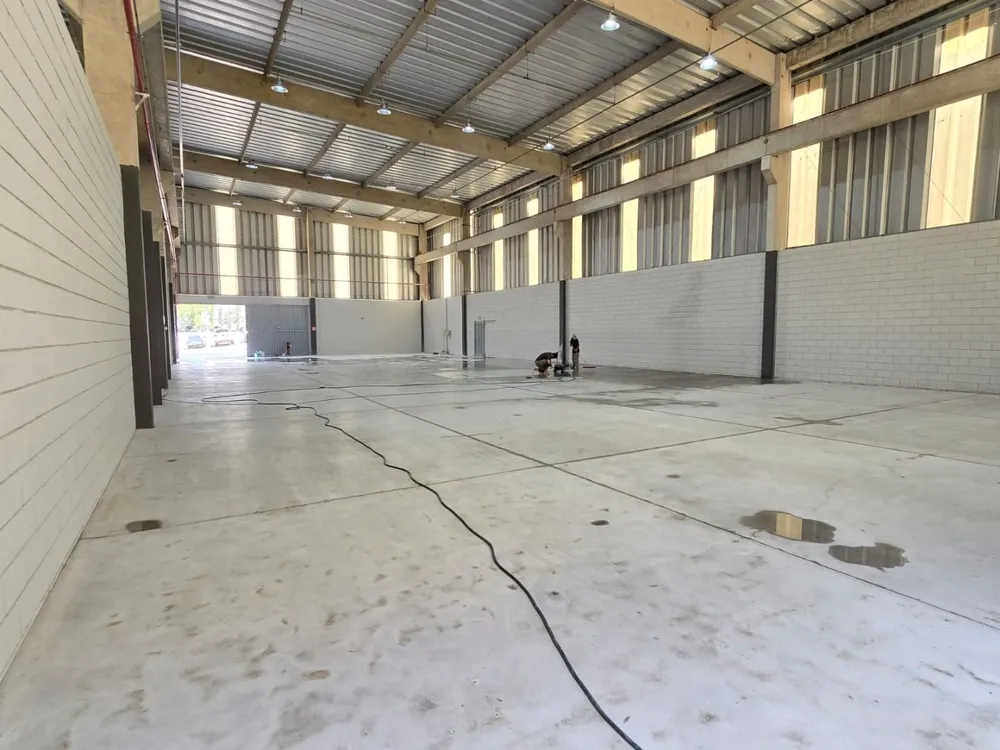 Depósito-Galpão, 1700 m² - Foto 1