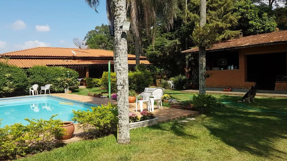 Chácara, 3 quartos, 10000 m² - Foto 1