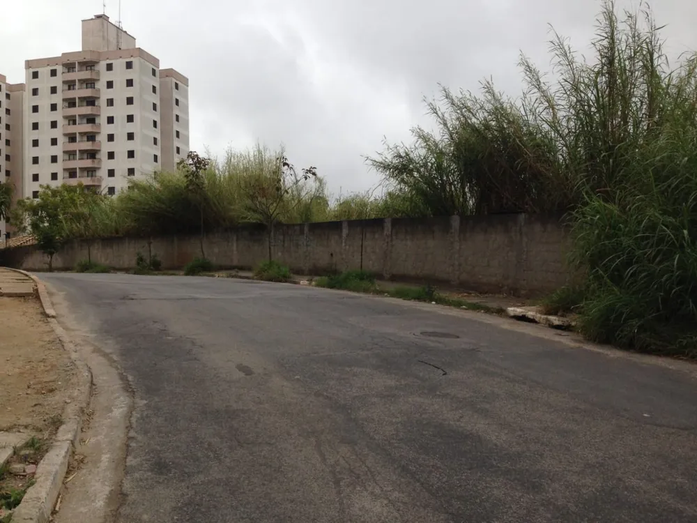 Terreno, 2257 m² - Foto 1