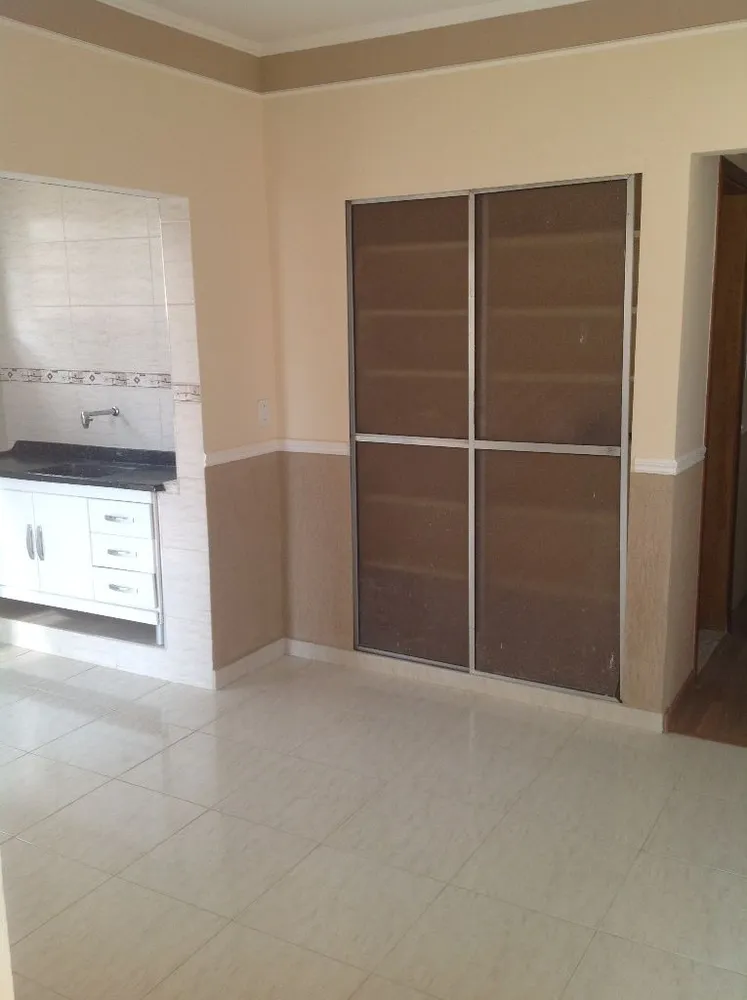 Casa, 3 quartos, 250 m² - Foto 2