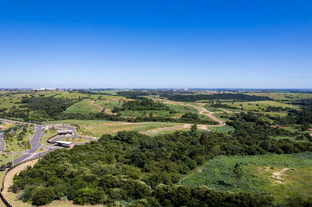 Loteamento e Condomínio, 1000 m² - Foto 1