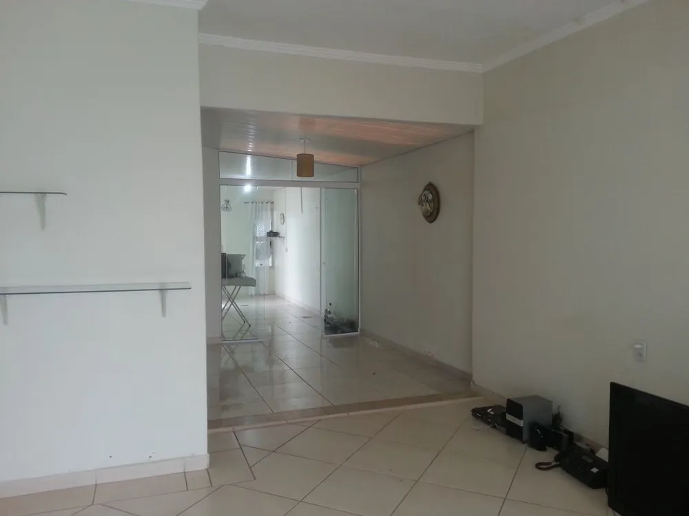 Casa, 3 quartos, 200 m² - Foto 4