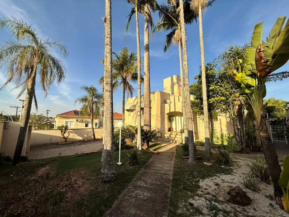 Casa, 5 quartos, 443 m² - Foto 1