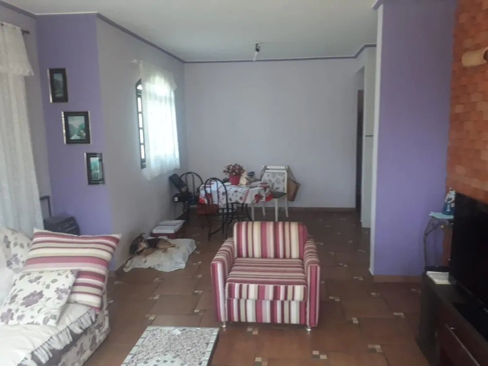 Chácara, 3 quartos, 1360 m² - Foto 2