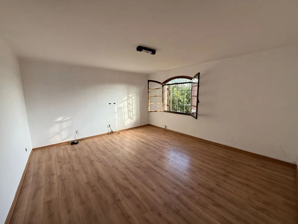 Casa, 5 quartos, 286 m² - Foto 3