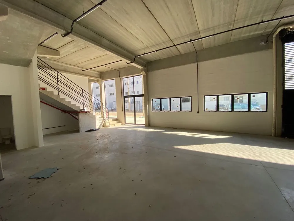Depósito-Galpão, 2500 m² - Foto 1