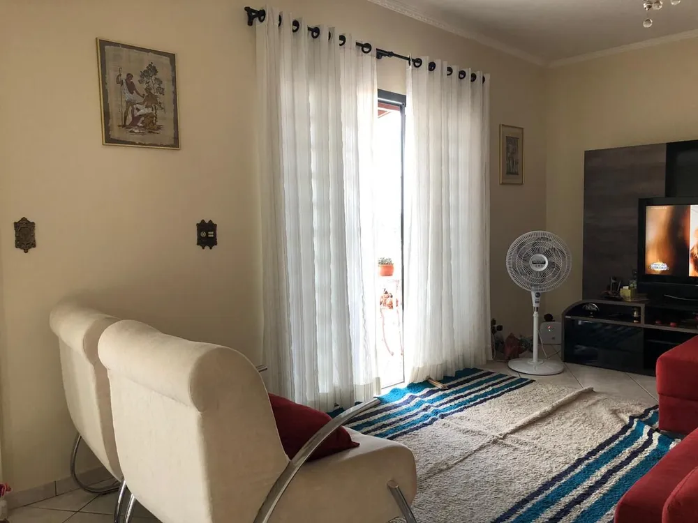 Casa, 3 quartos, 182 m² - Foto 1