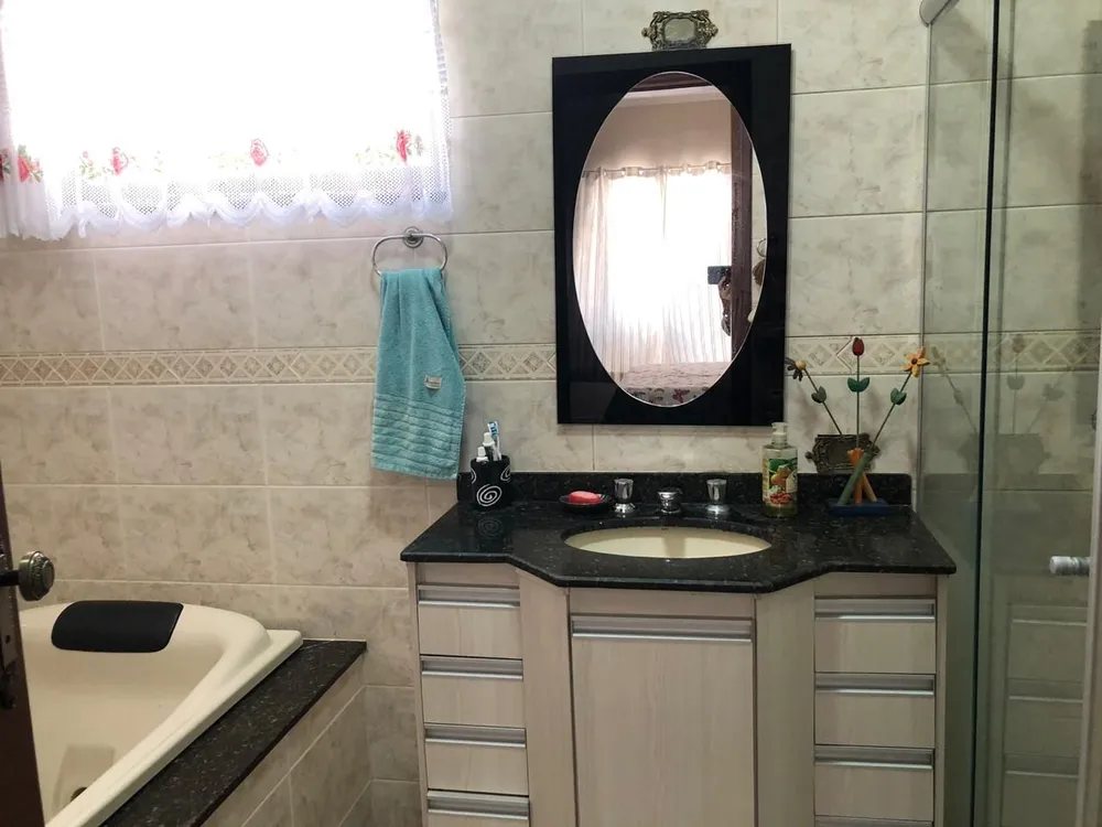 Casa, 3 quartos, 182 m² - Foto 2