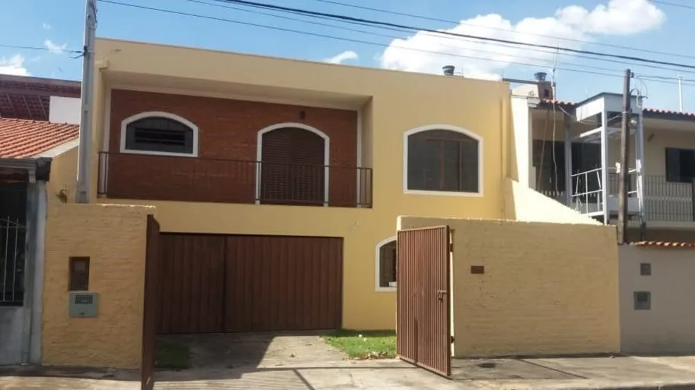 Casa, 2 quartos, 202 m² - Foto 1