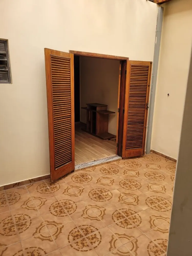 Casa, 4 quartos, 297 m² - Foto 2