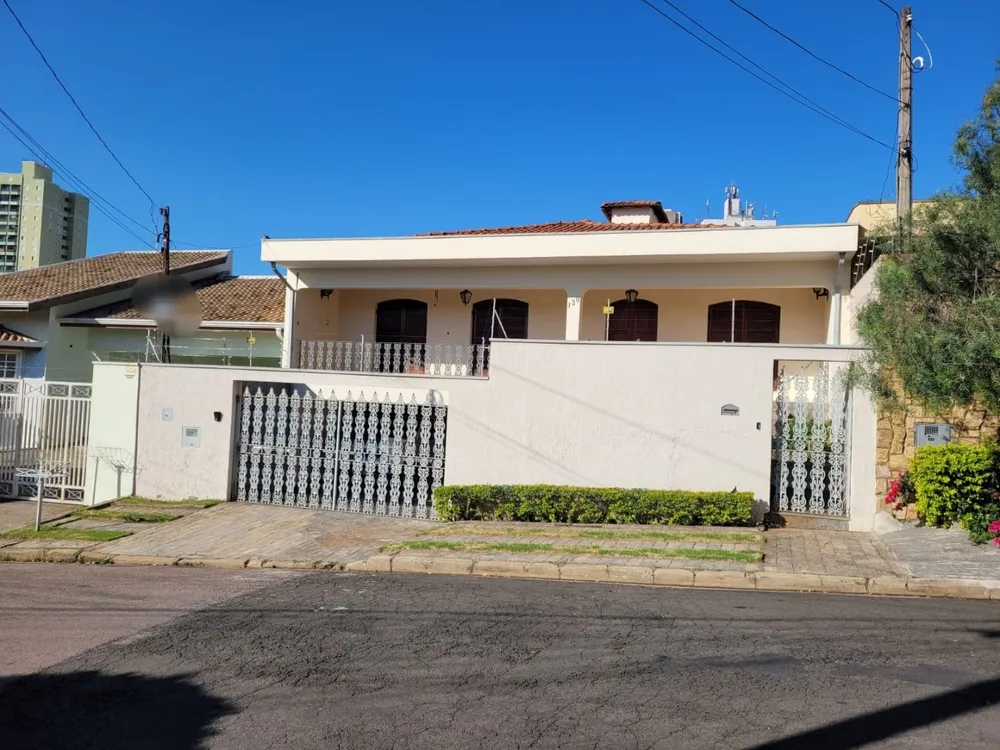 Casa, 4 quartos, 297 m² - Foto 1