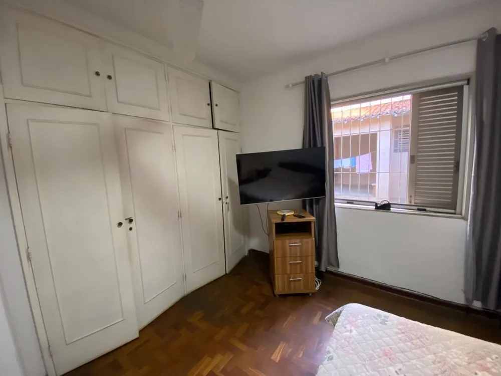 Casa, 4 quartos, 253 m² - Foto 2