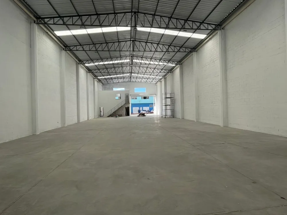 Depósito-Galpão, 630 m² - Foto 2