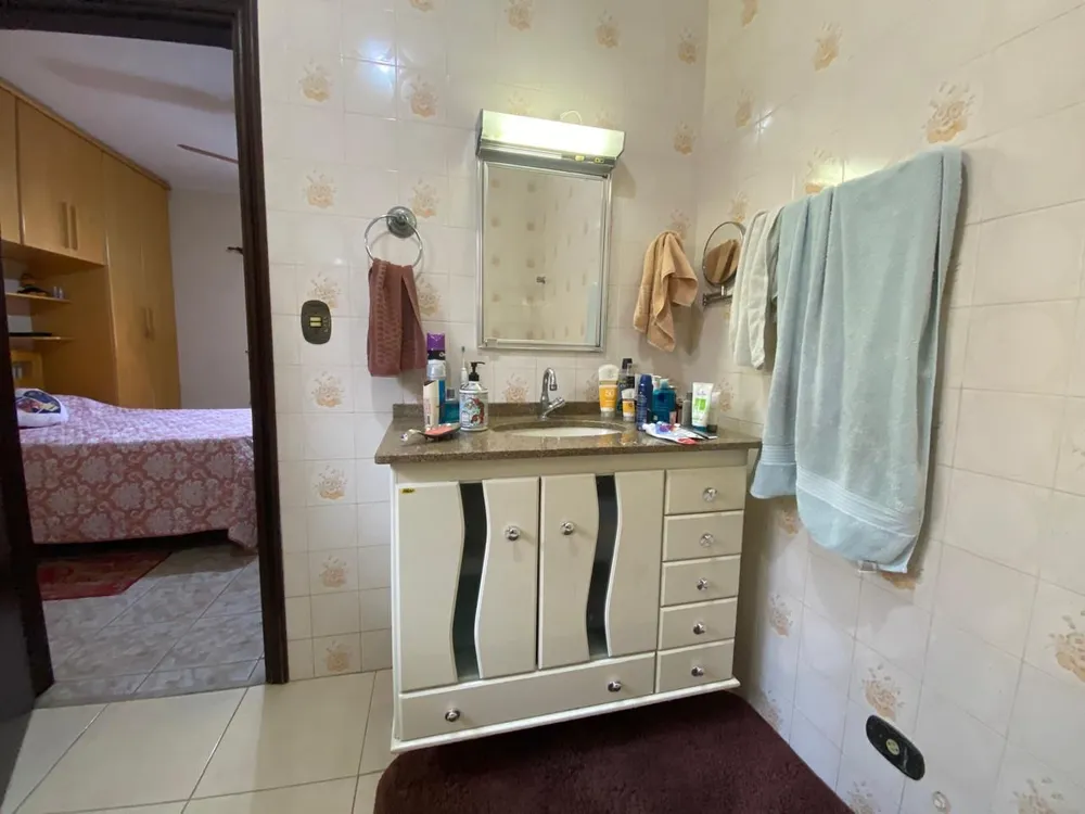 Casa, 3 quartos, 179 m² - Foto 1