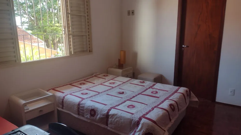 Casa, 8 quartos, 300 m² - Foto 1