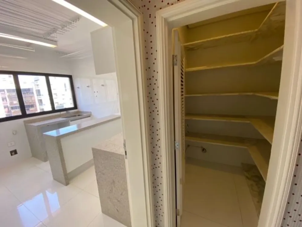 Apartamento, 5 quartos, 468 m² - Foto 2