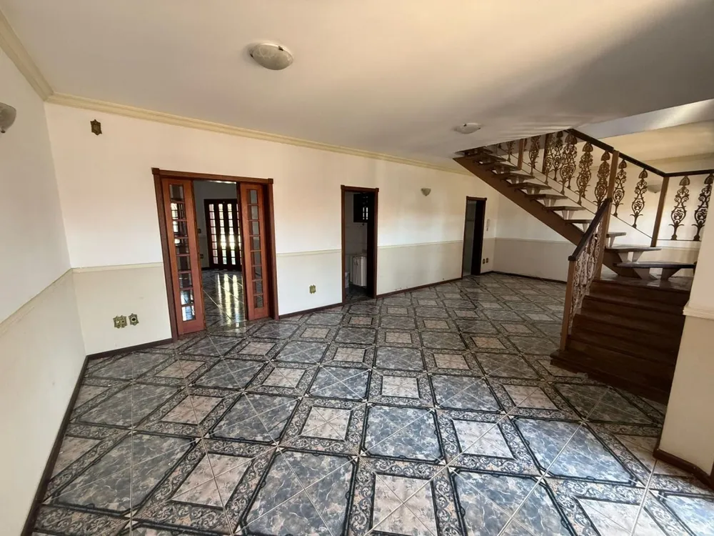 Casa, 3 quartos, 320 m² - Foto 2