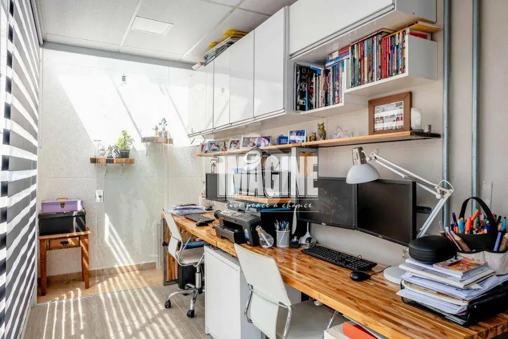Sobrado, 3 quartos, 180 m² - Foto 1