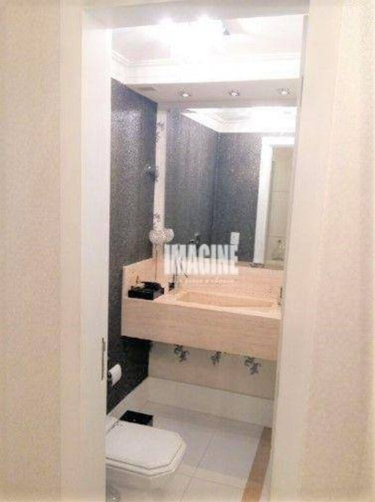Apartamento, 4 quartos, 228 m² - Foto 1